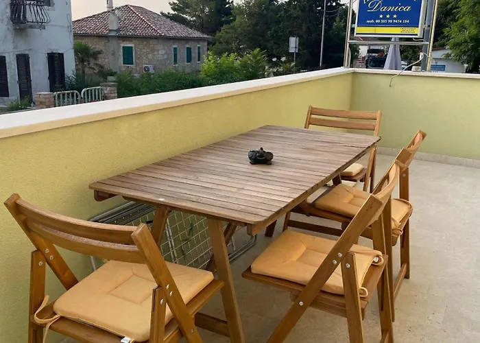 Nerezinka * Nerezine